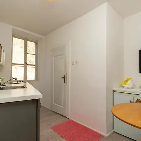 Beautiful In With Kitchen Apartmán *