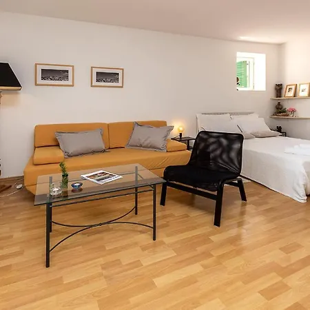 Beautiful In With Kitchen Apartmán *