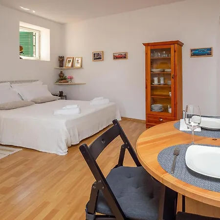 Apartmán Beautiful In With Kitchen